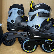 
                        
                          Load image into Gallery viewer, Rollerblade RB 110 Unisex Urban Inline Skate 31877
                        
                       - 6