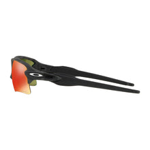 
                        
                          Load image into Gallery viewer, Oakley Flak 2.0 XL Black Camo Sunglasses
                        
                       - 2